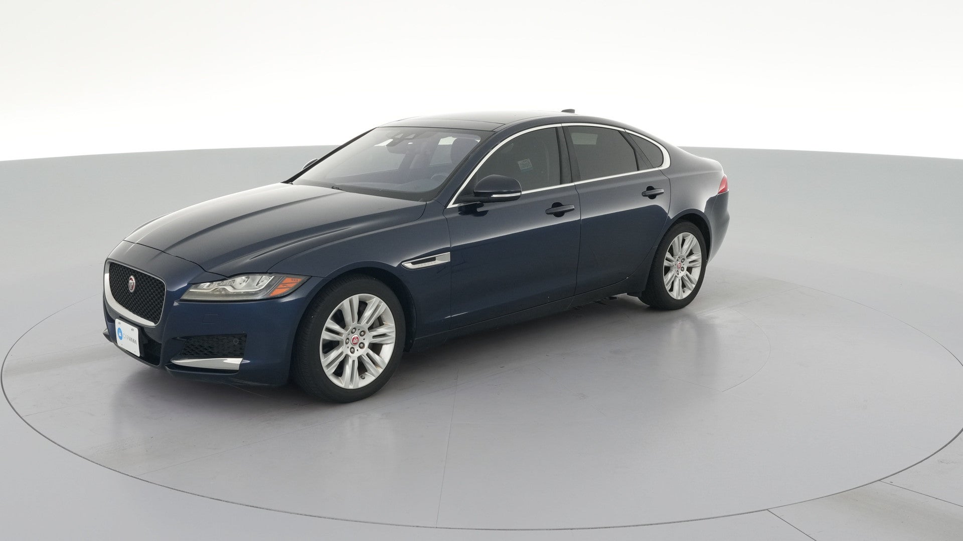 2017 Jaguar XF vehicle photo