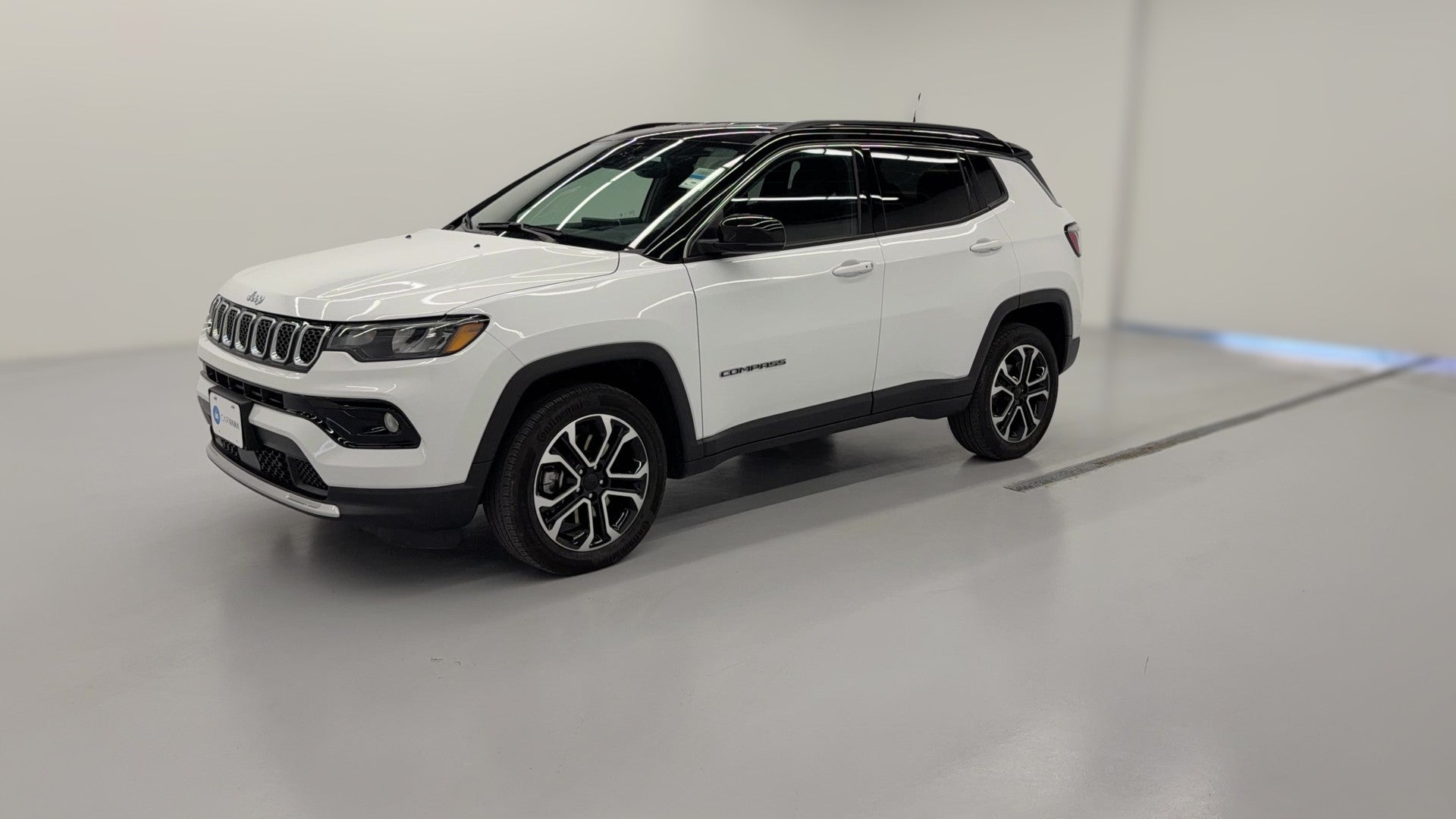 2023 Jeep Compass vehicle photo