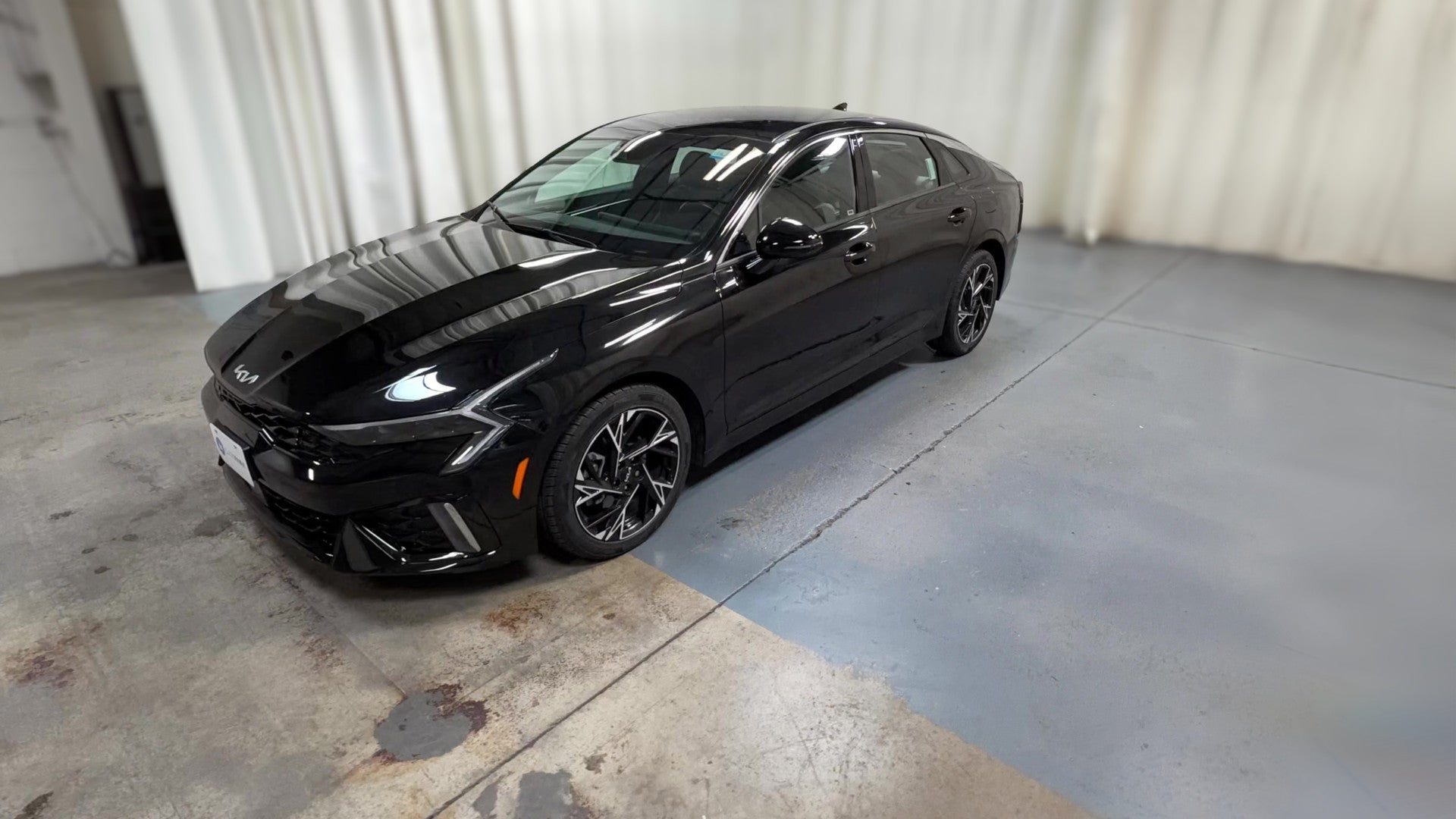 2025 Kia K5 vehicle photo