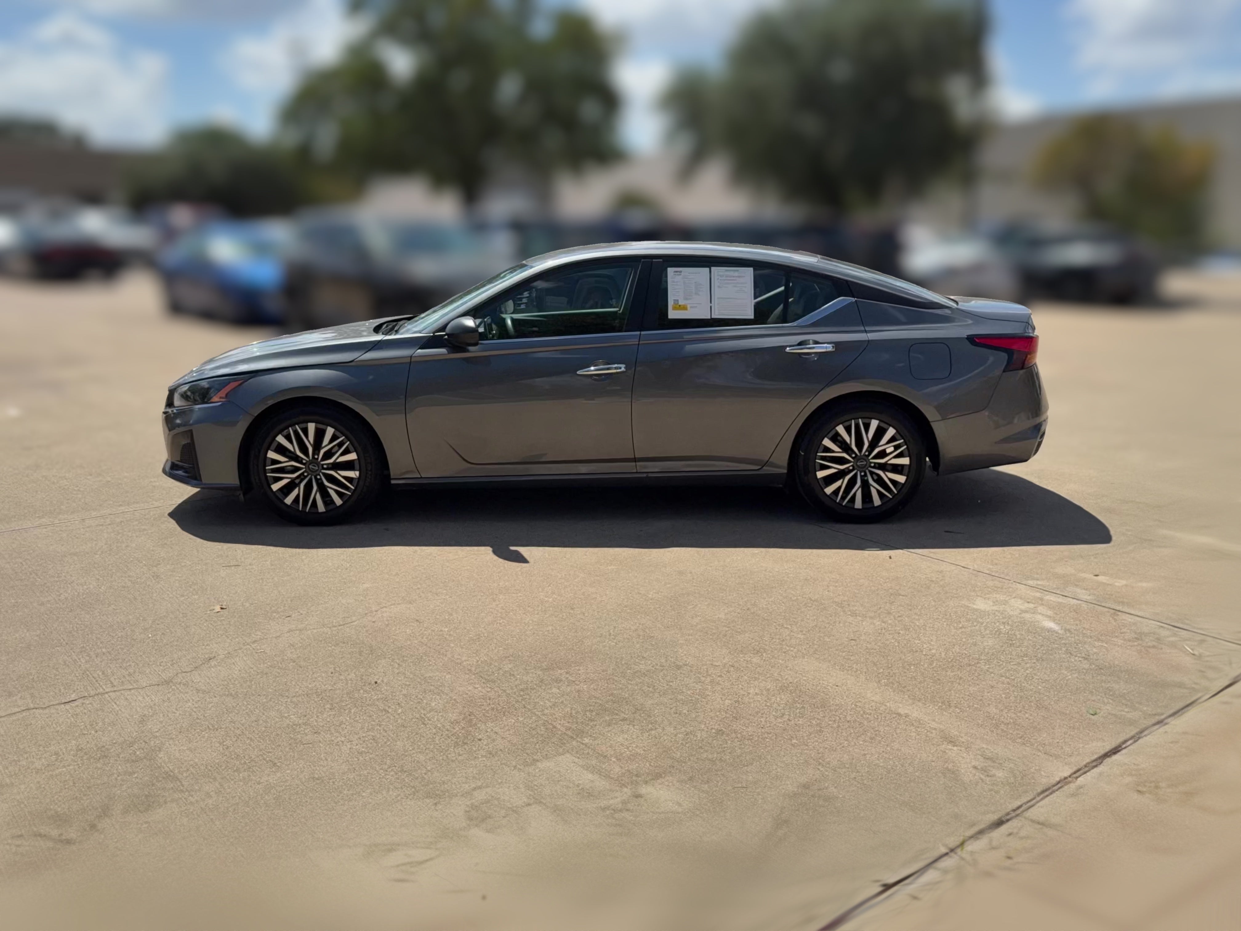 2025 Nissan Altima SV - Photo 22