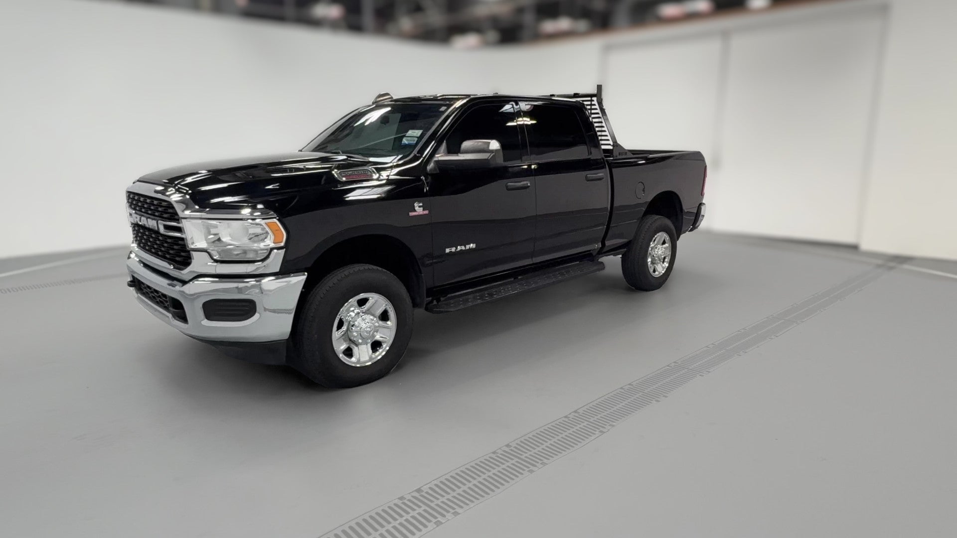 2022 Ram 2500 Crew Cab vehicle photo