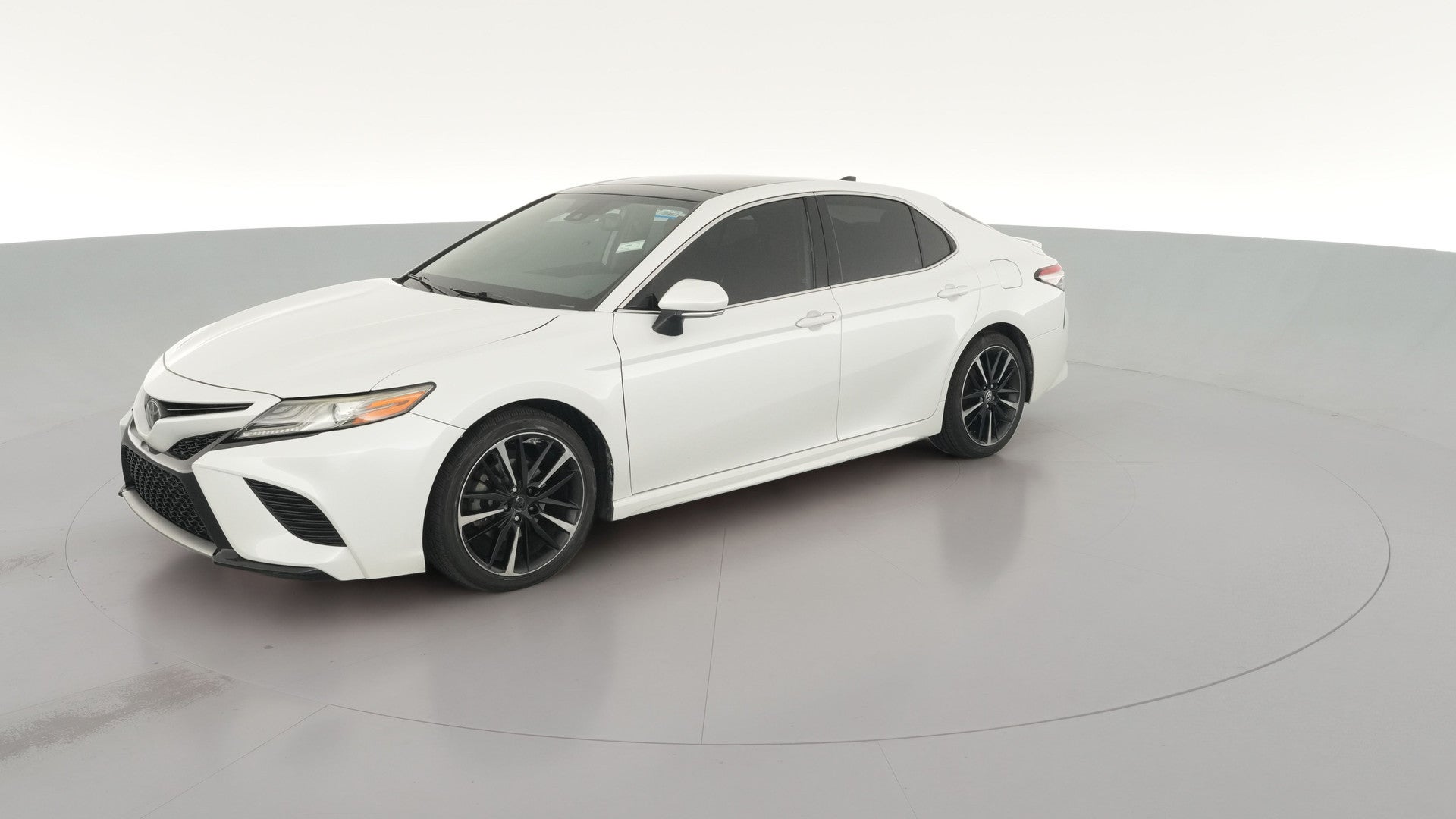 2019 Toyota Camry vehicle photo