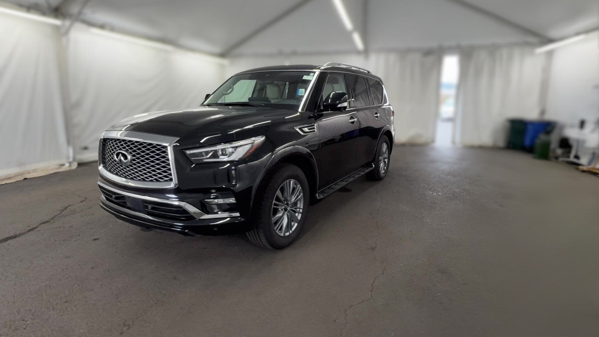 2023 INFINITI QX80 vehicle photo