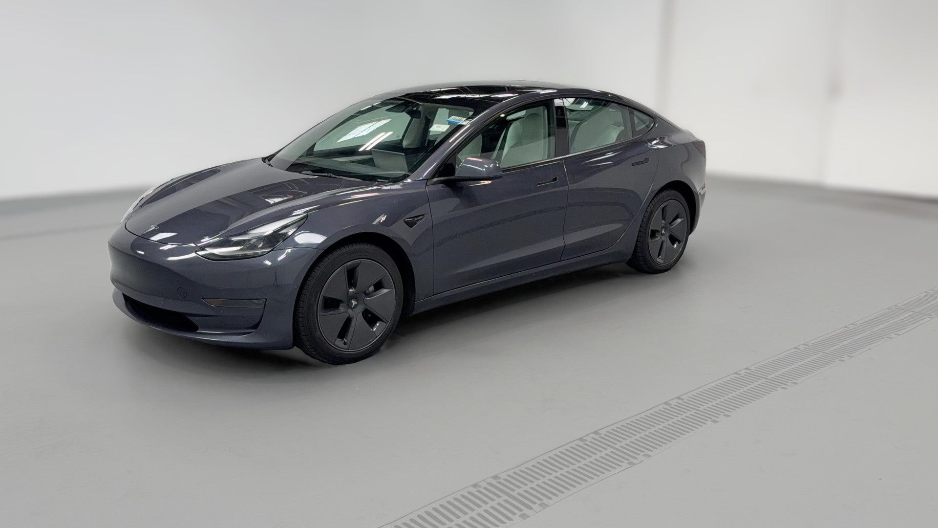 2022 Tesla Model 3 vehicle photo