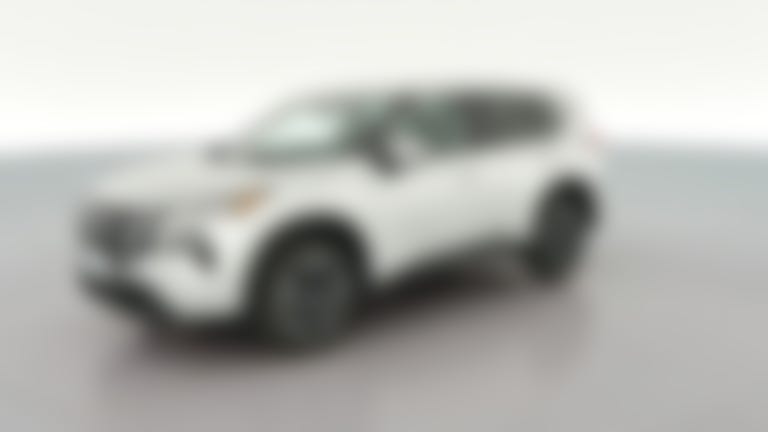 2025 Nissan Rogue vehicle photo