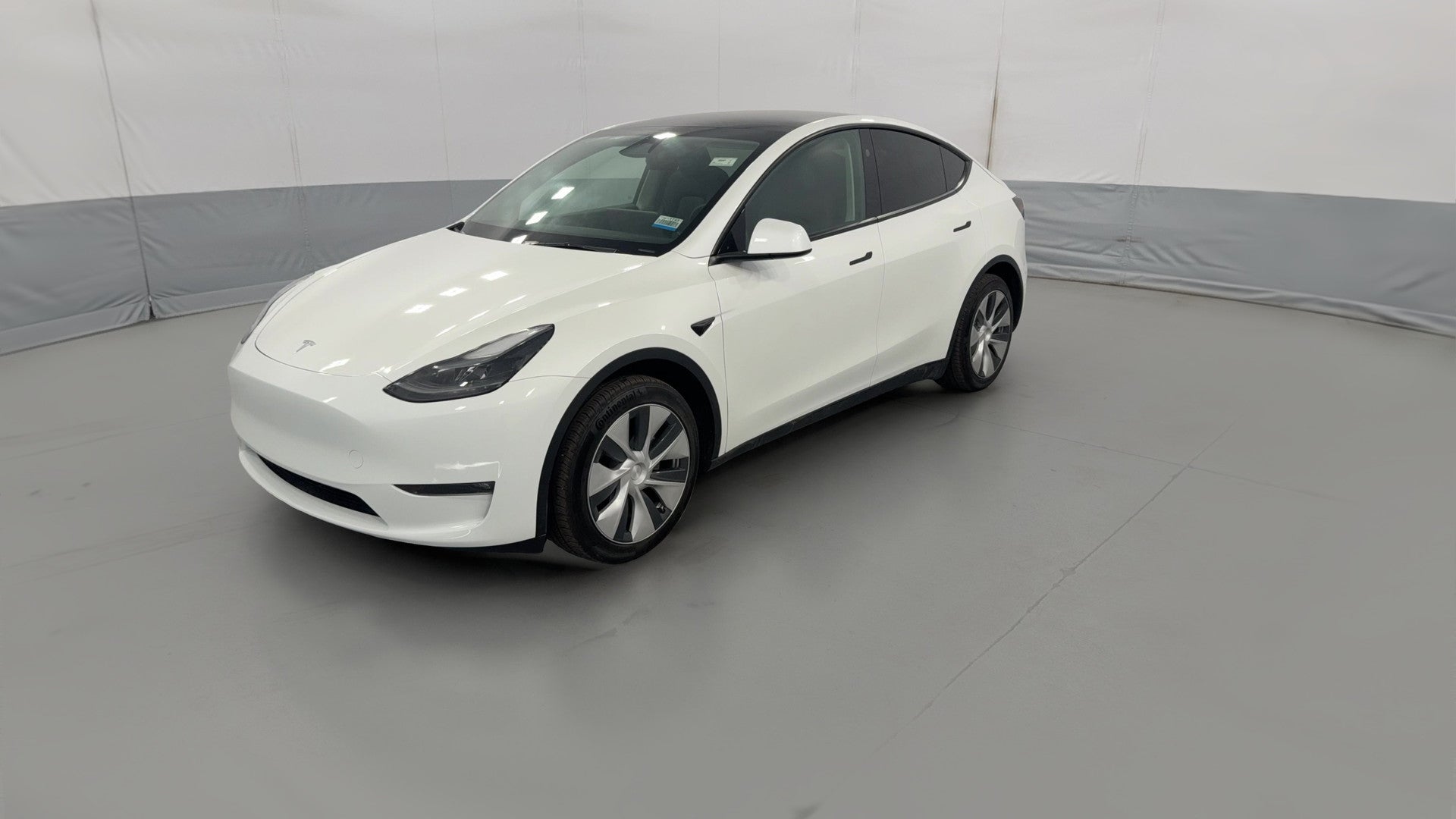 2024 Tesla Model Y vehicle photo