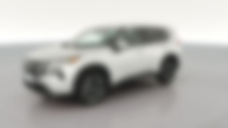 2024 Nissan Rogue vehicle photo