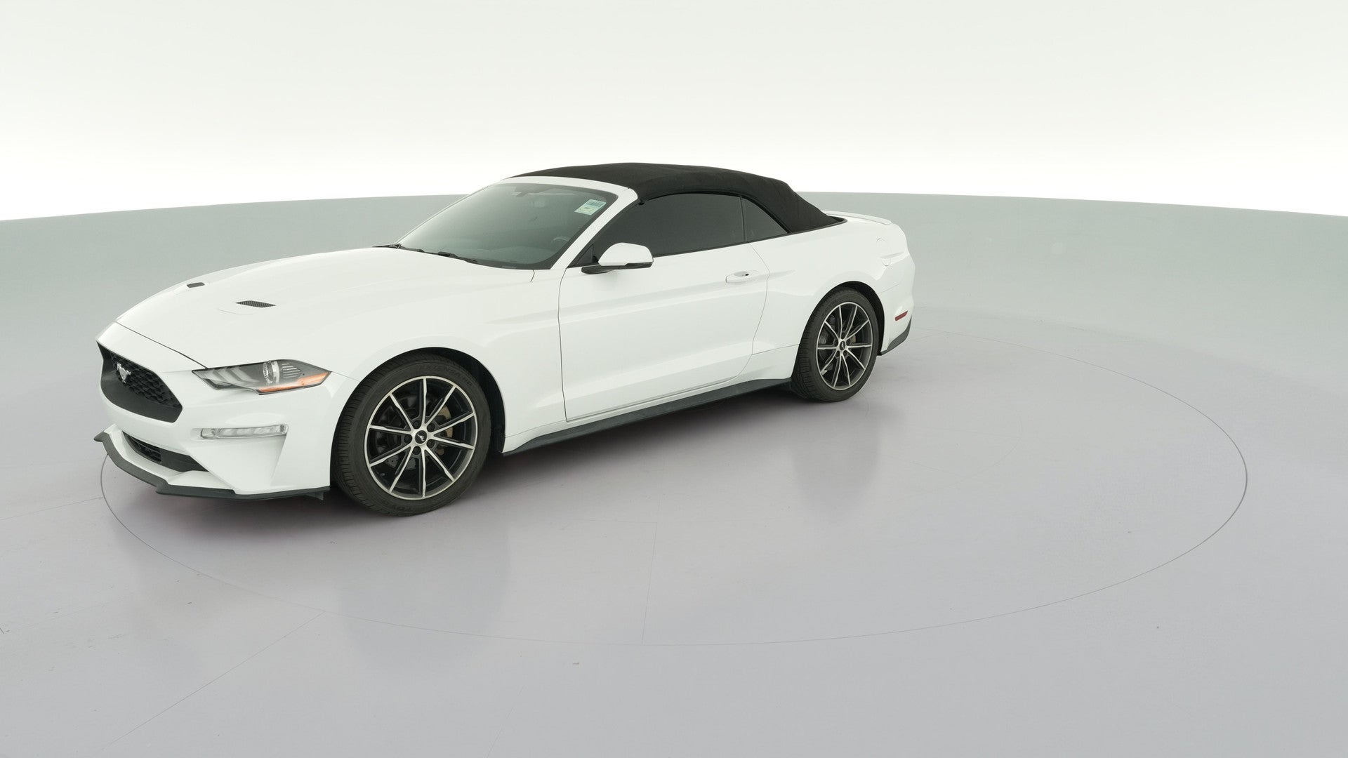 2018 Ford Mustang vehicle photo