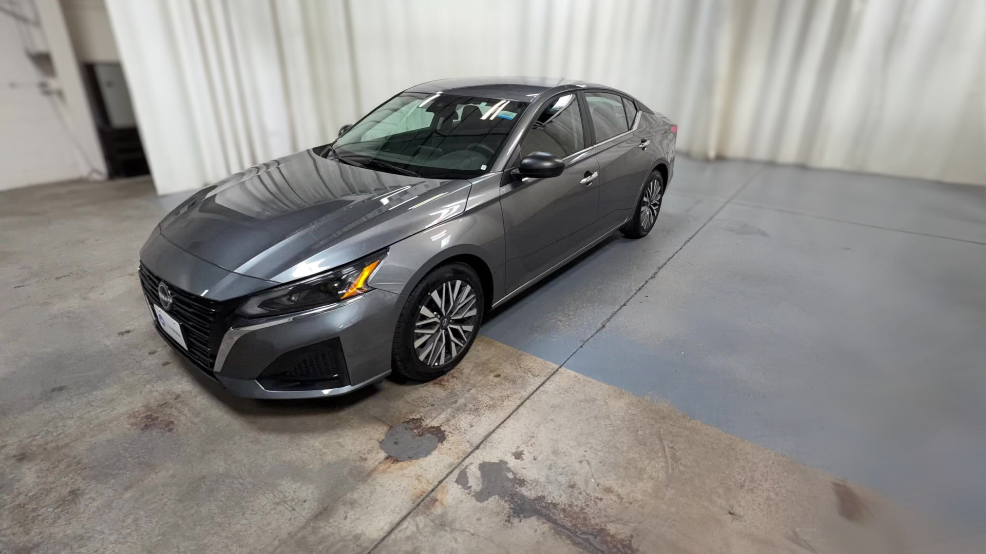 2025 Nissan Altima vehicle photo