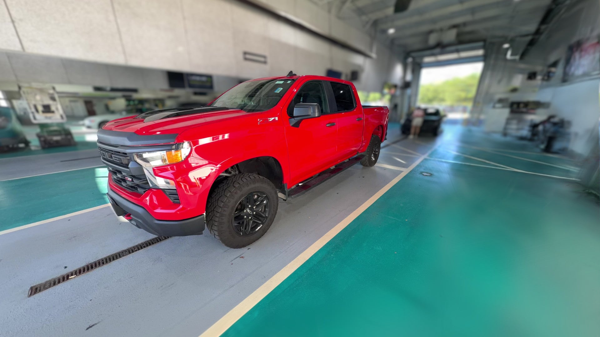 2022 Chevrolet Silverado 1500 Crew Cab vehicle photo