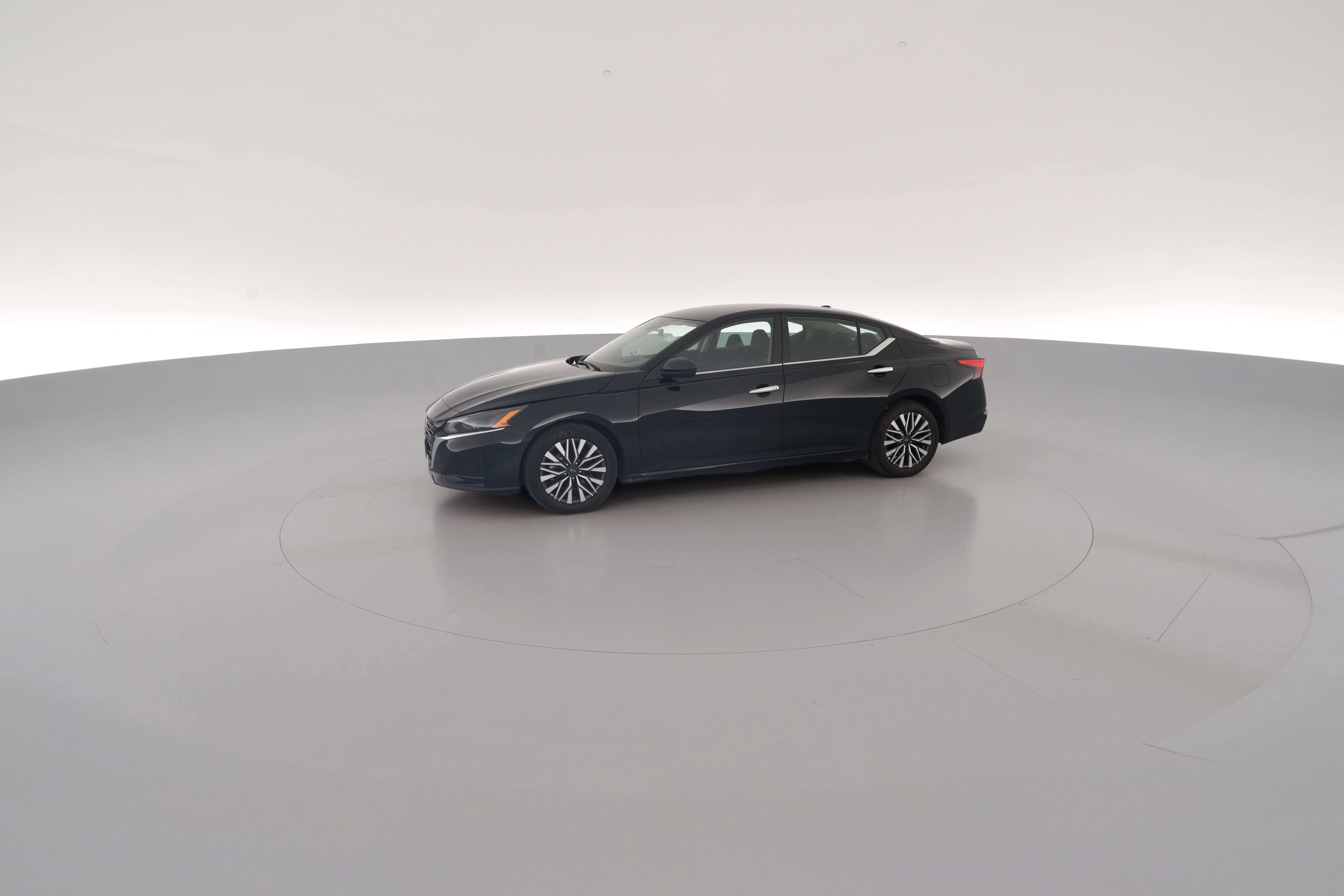 2025 Nissan Altima SV - Photo 20