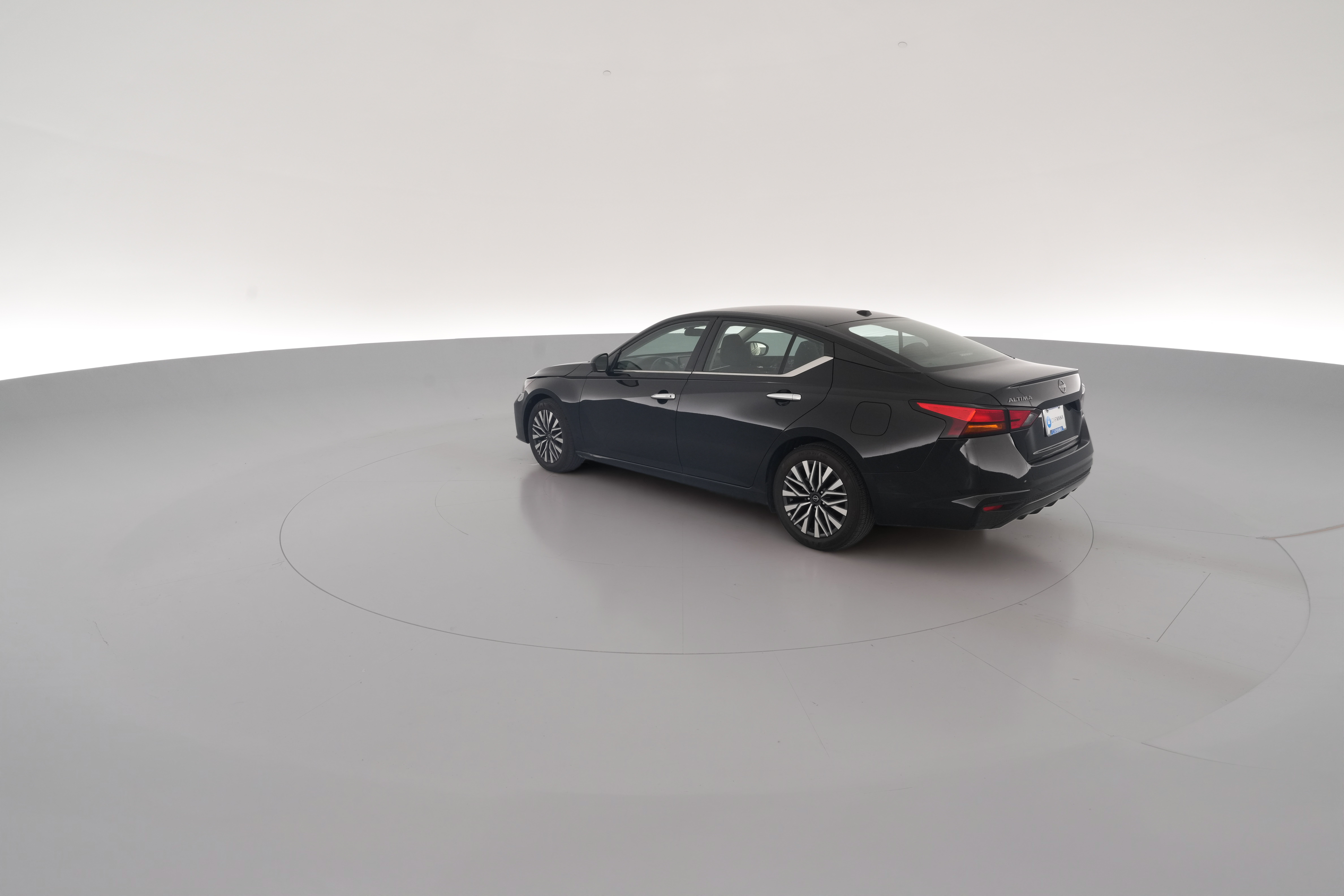 2025 Nissan Altima SV - Photo 23