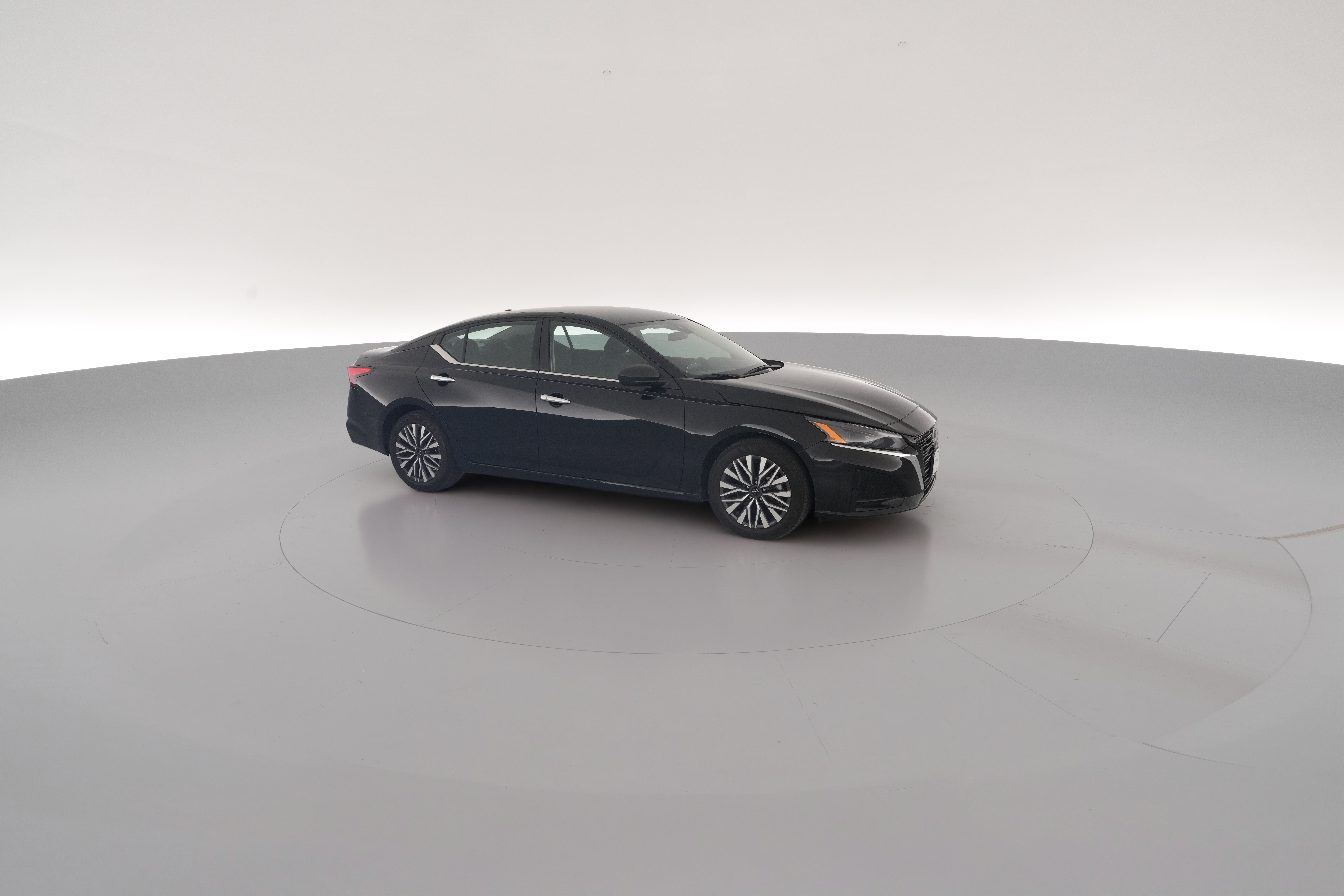 2025 Nissan Altima SV - Photo 30