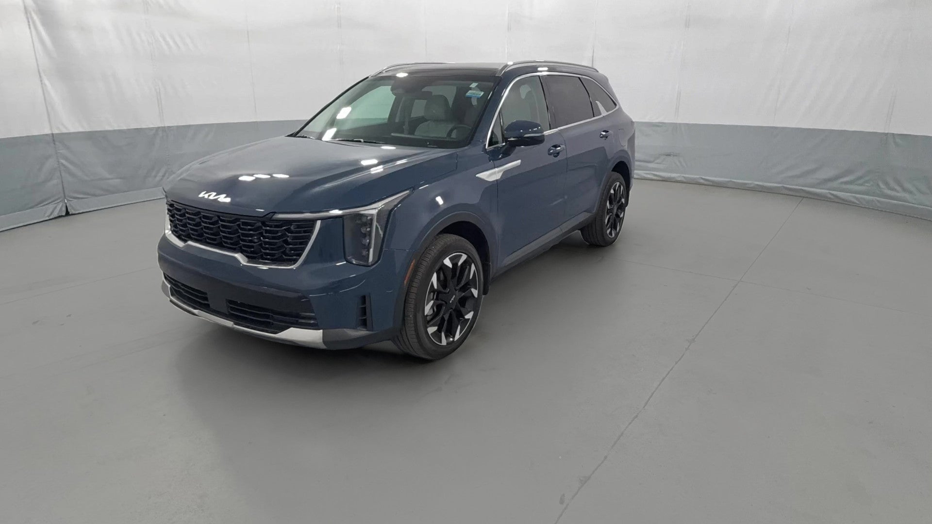 2025 Kia Sorento vehicle photo