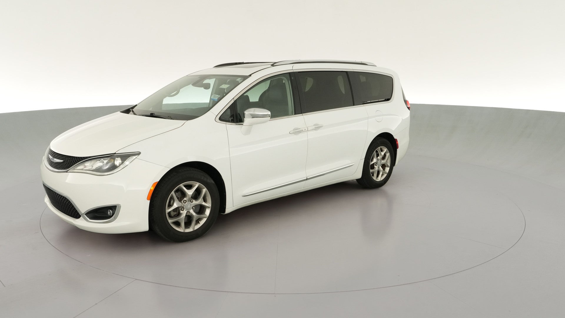 2018 Chrysler Pacifica vehicle photo