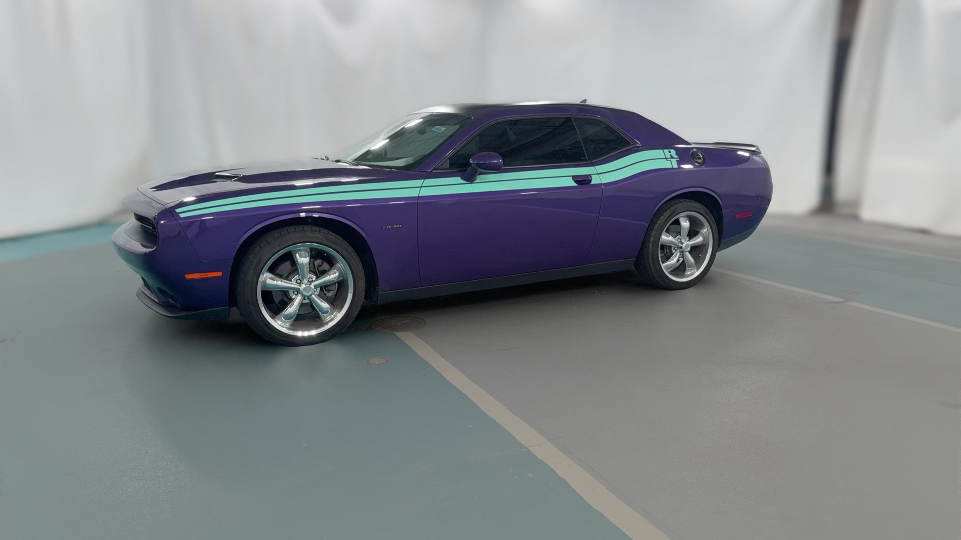 2016 Dodge Challenger vehicle photo