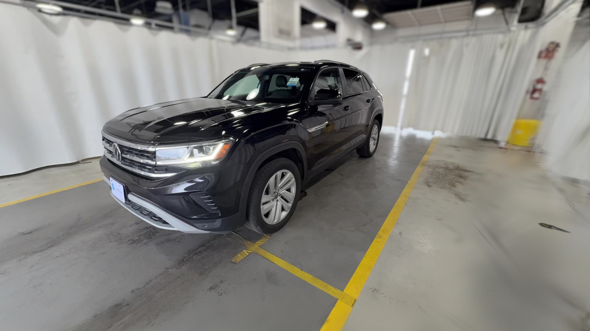 2022 Volkswagen Atlas Cross Sport vehicle photo