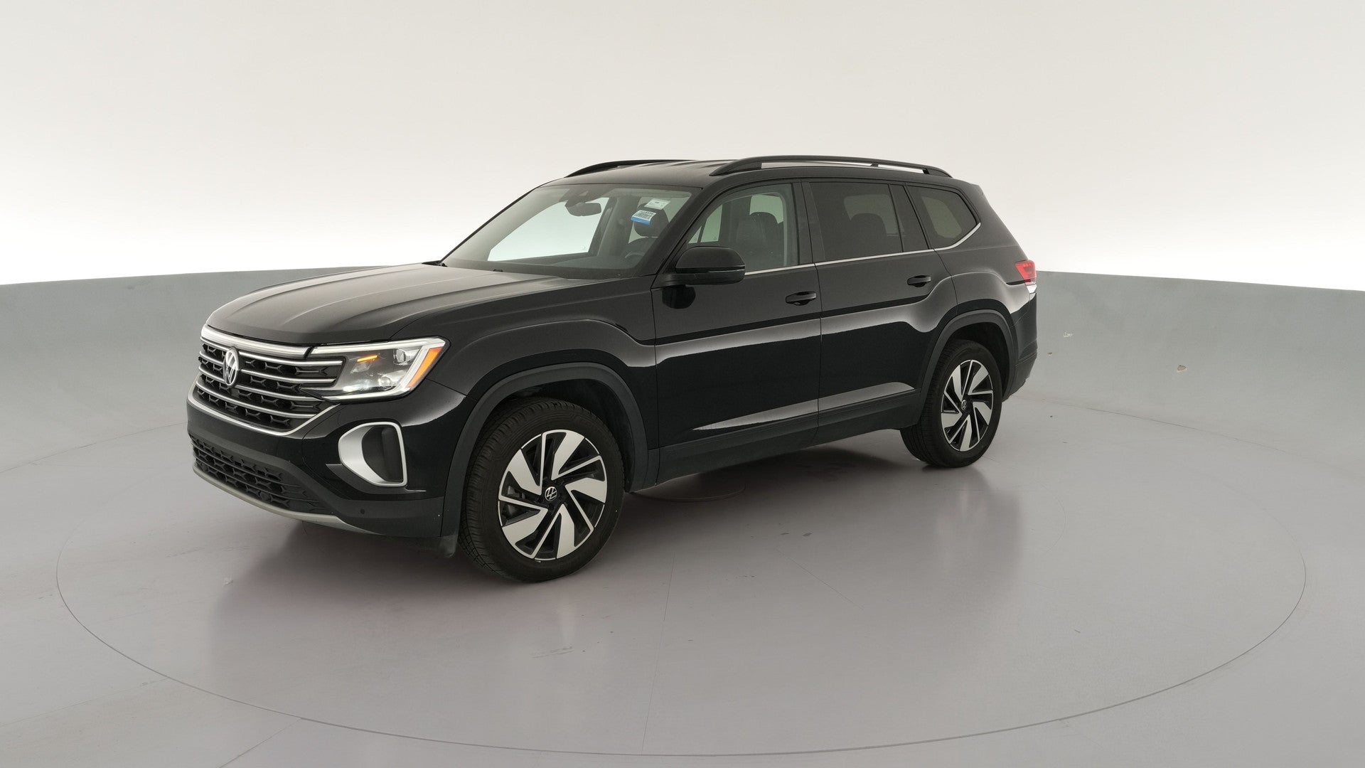 2024 Volkswagen Atlas vehicle photo