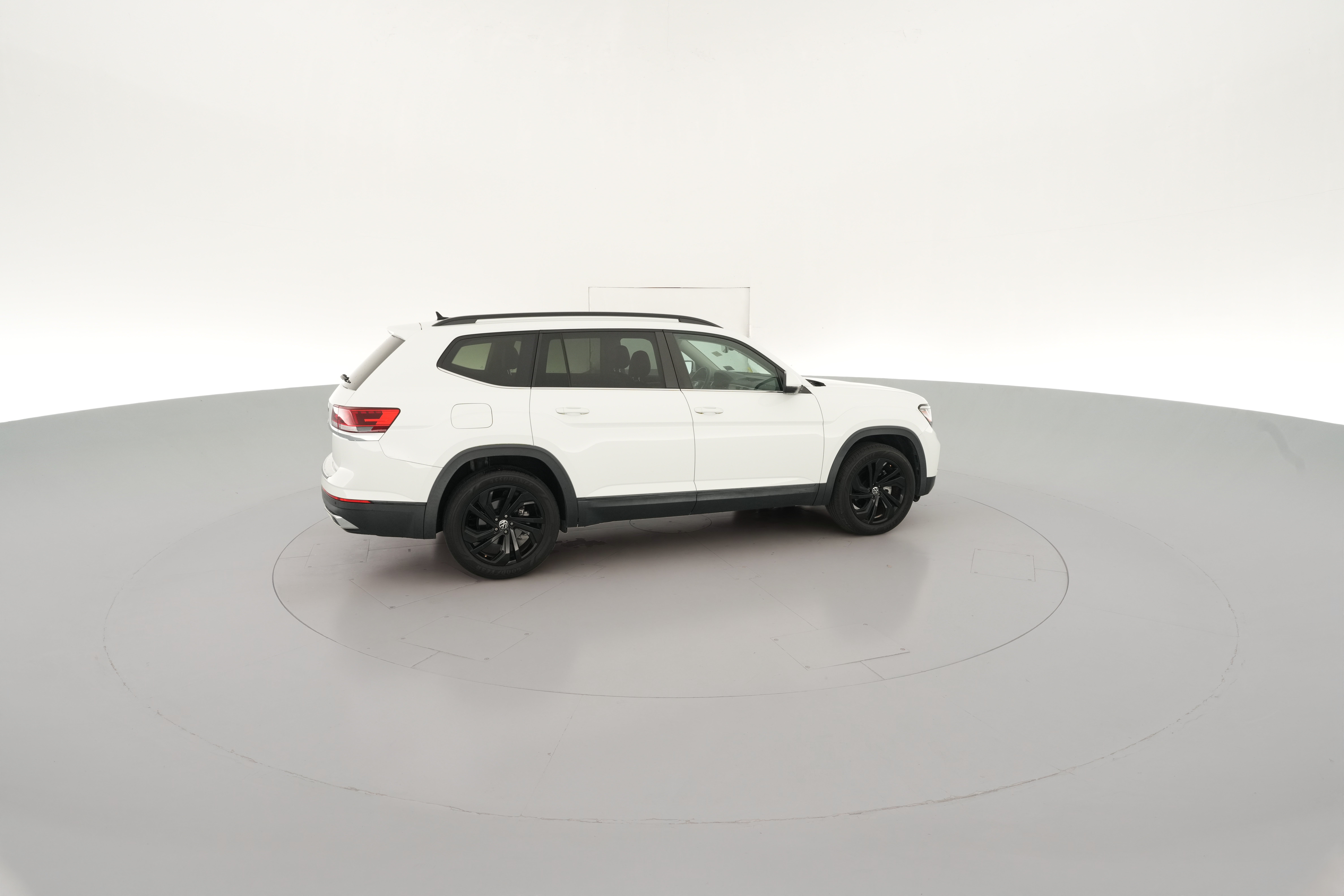 2022 Volkswagen Atlas SE w/Tech - Photo 35