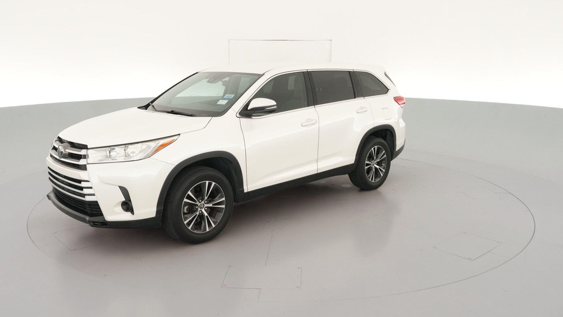 2019 Toyota Highlander vehicle photo