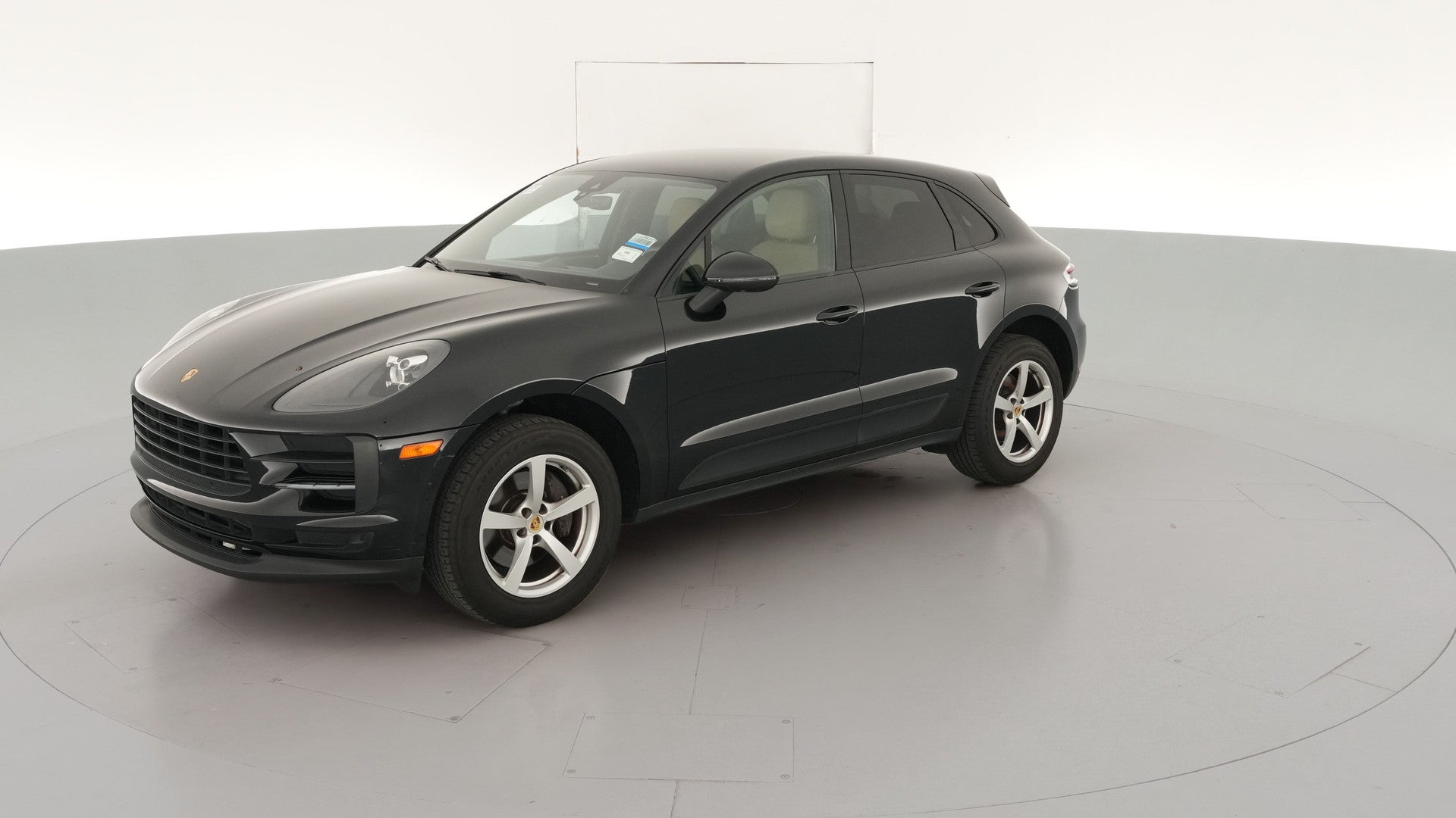 2019 Porsche Macan vehicle photo