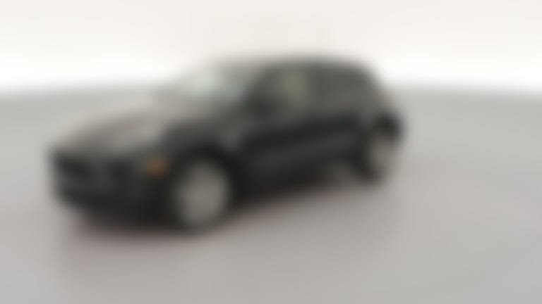 2019 Porsche Macan vehicle photo