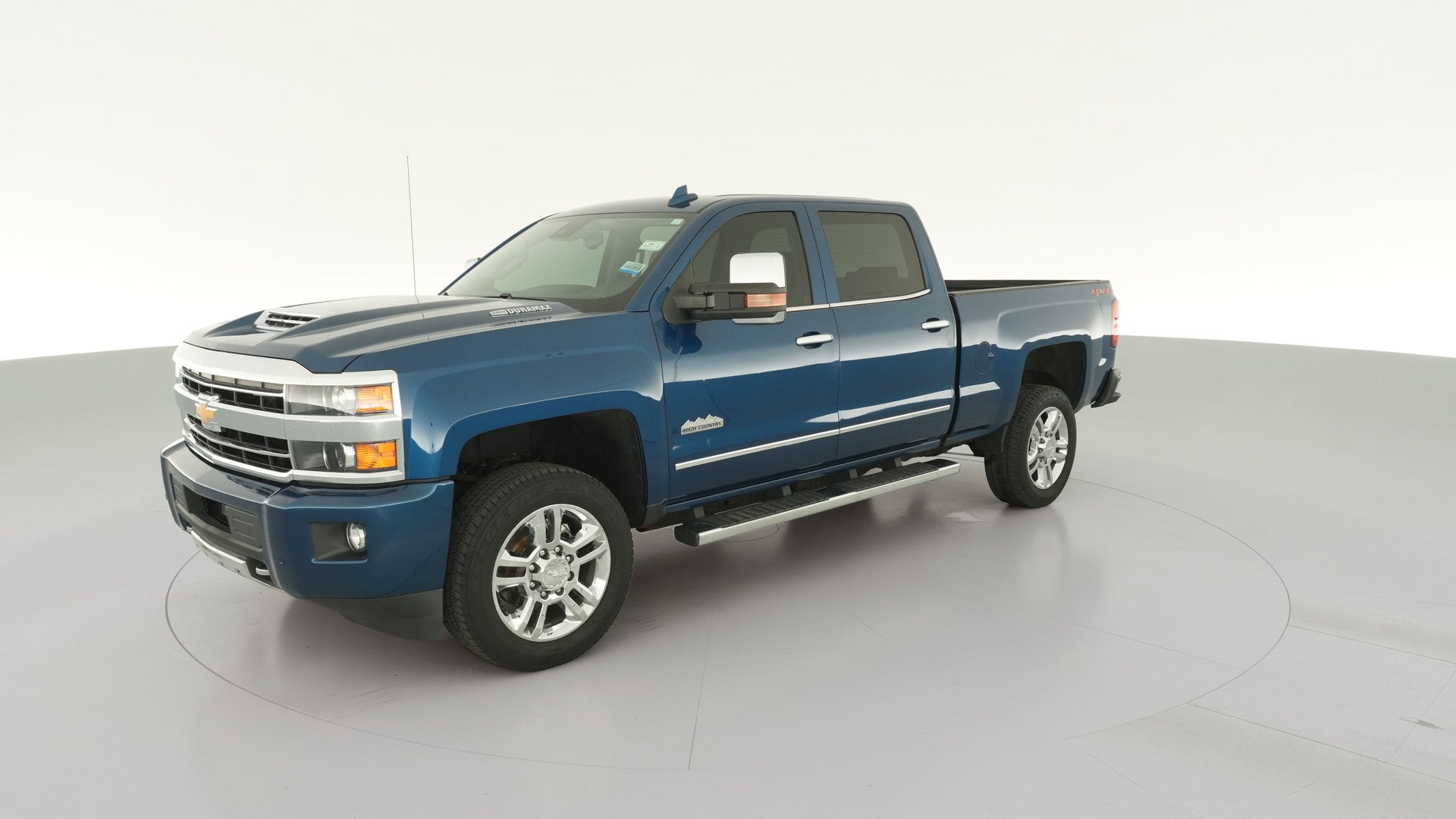 2019 Chevrolet Silverado 2500 HD Crew Cab vehicle photo