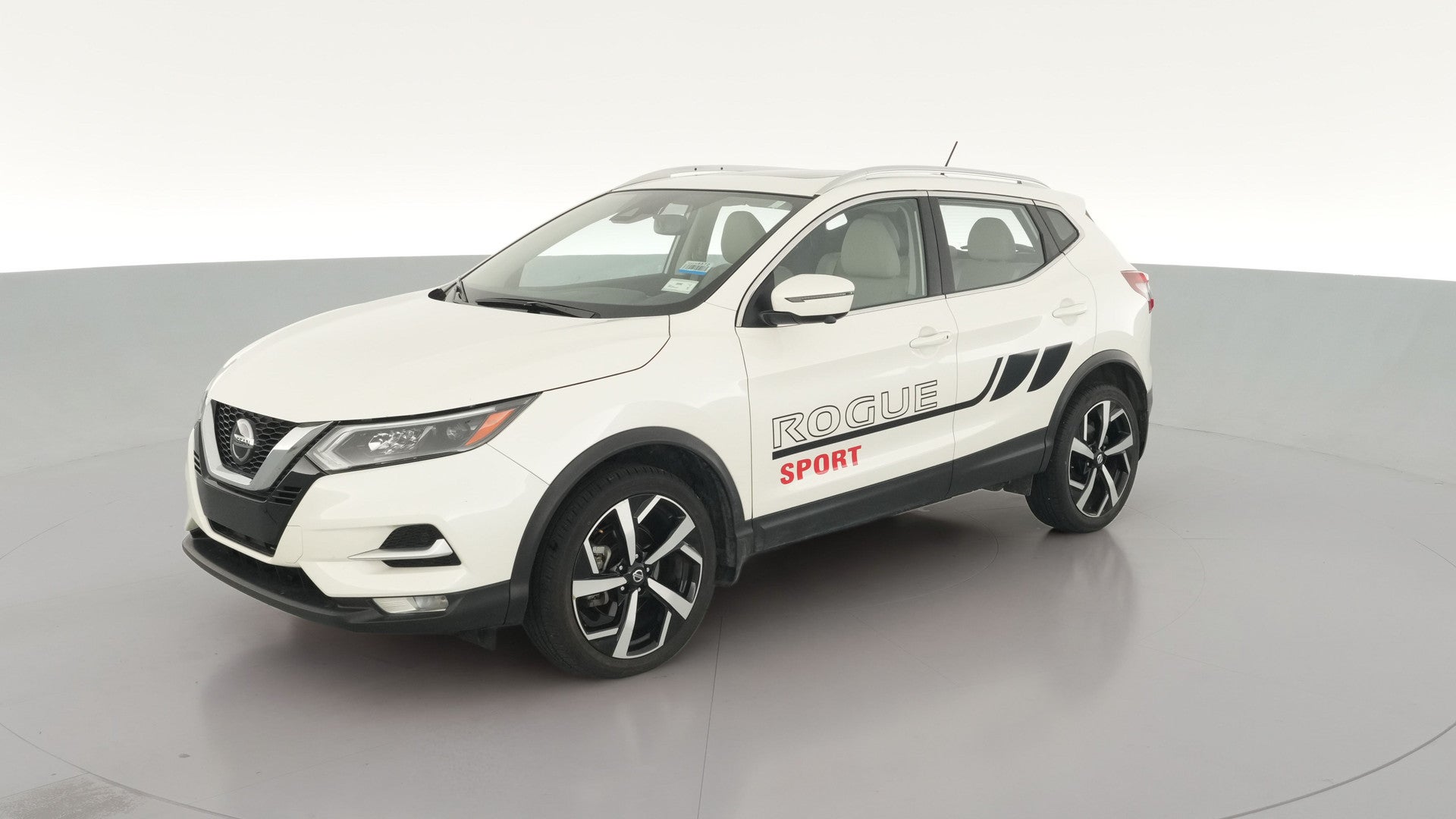 2022 Nissan Rogue Sport vehicle photo