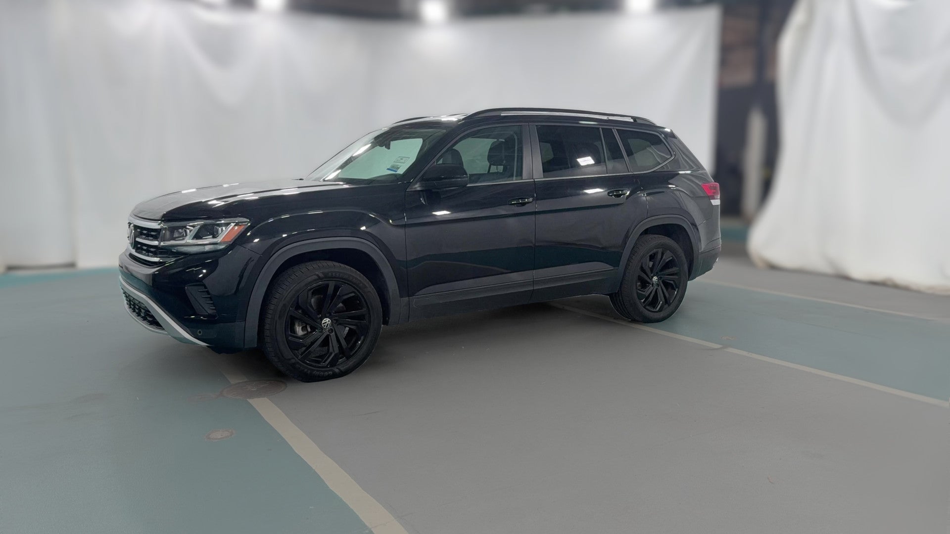 2023 Volkswagen Atlas vehicle photo