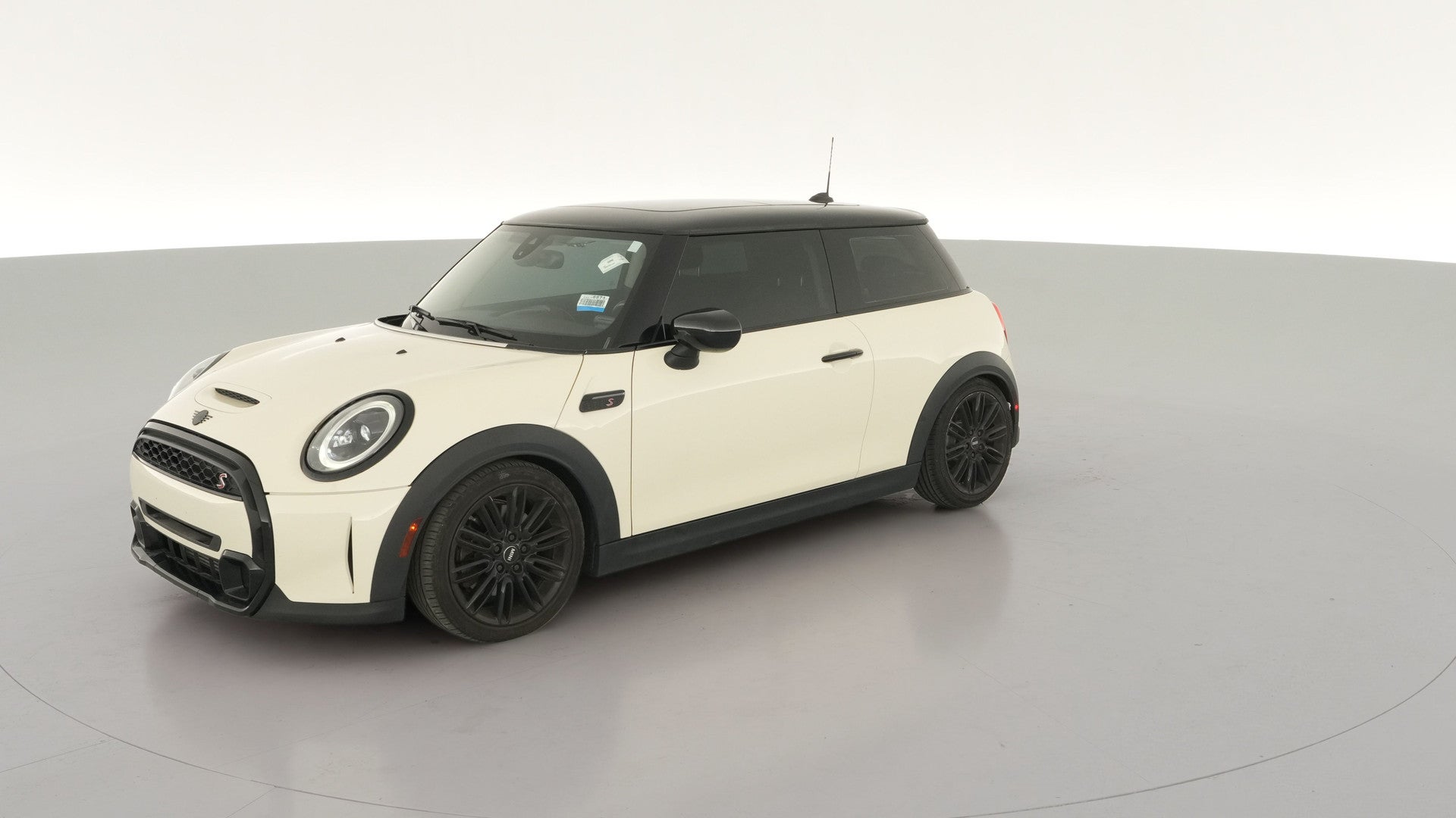 2023 MINI Hardtop 2 Door vehicle photo