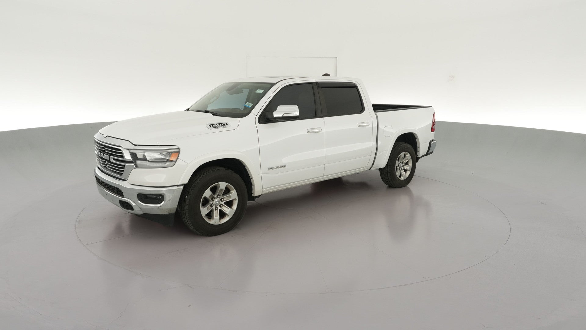 2019 Ram 1500 Crew Cab vehicle photo