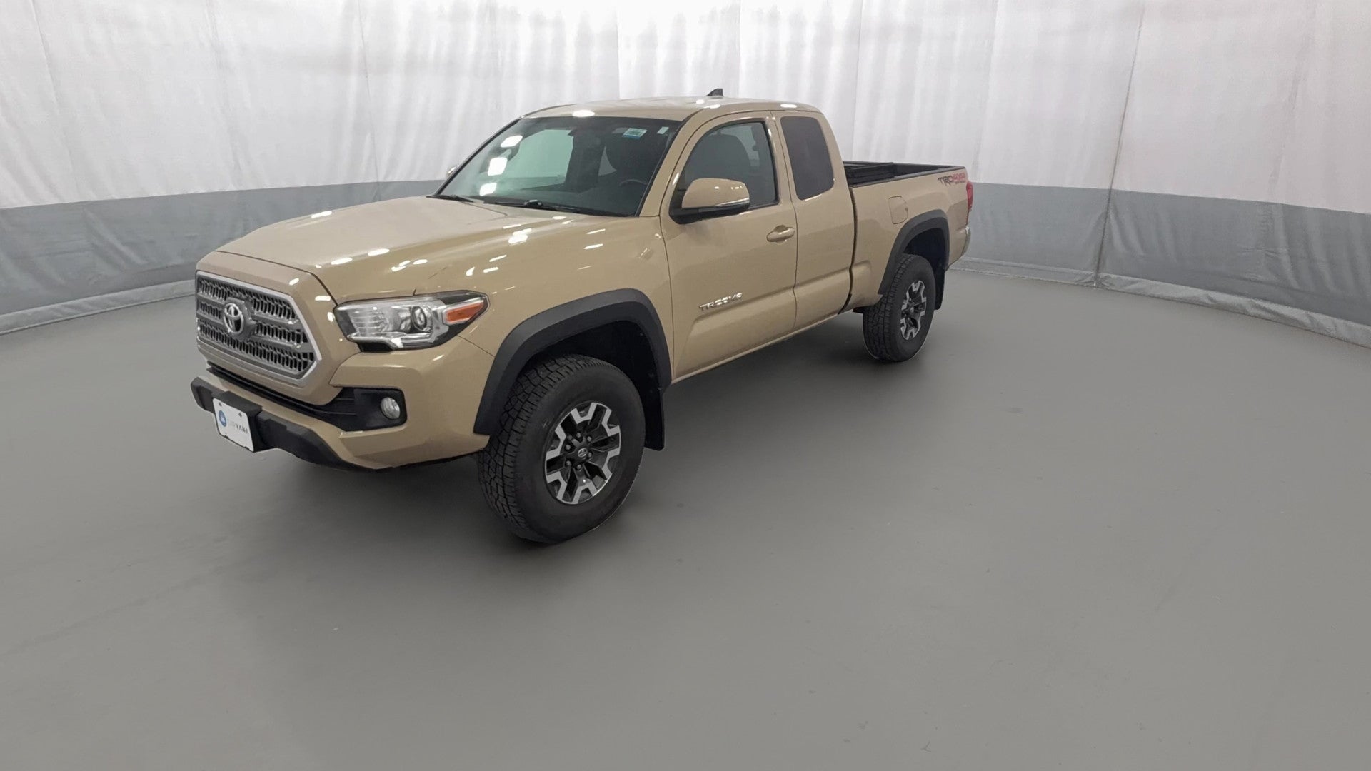 2017 Toyota Tacoma Access Cab vehicle photo