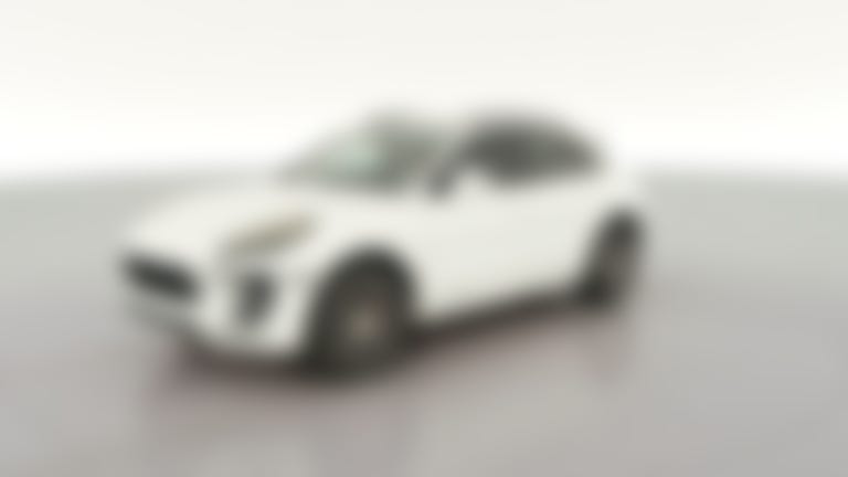 2017 Porsche Macan vehicle photo