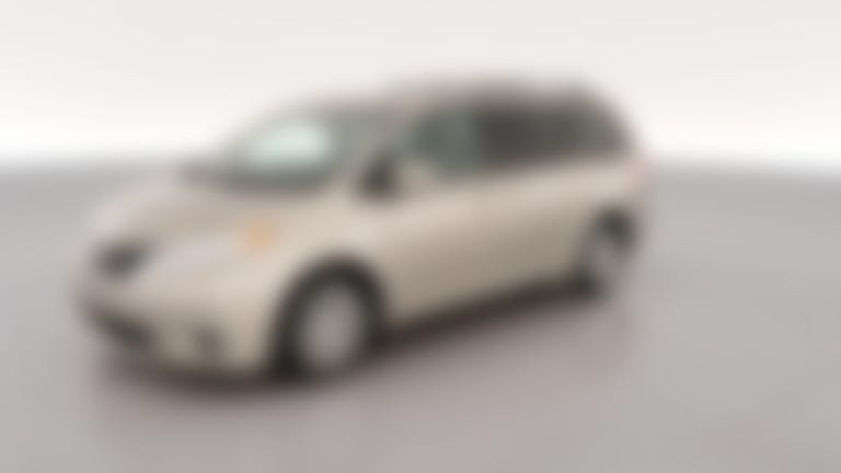 2015 Toyota Sienna vehicle photo
