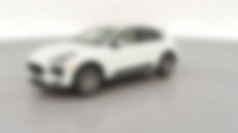 2021 Porsche Macan vehicle photo