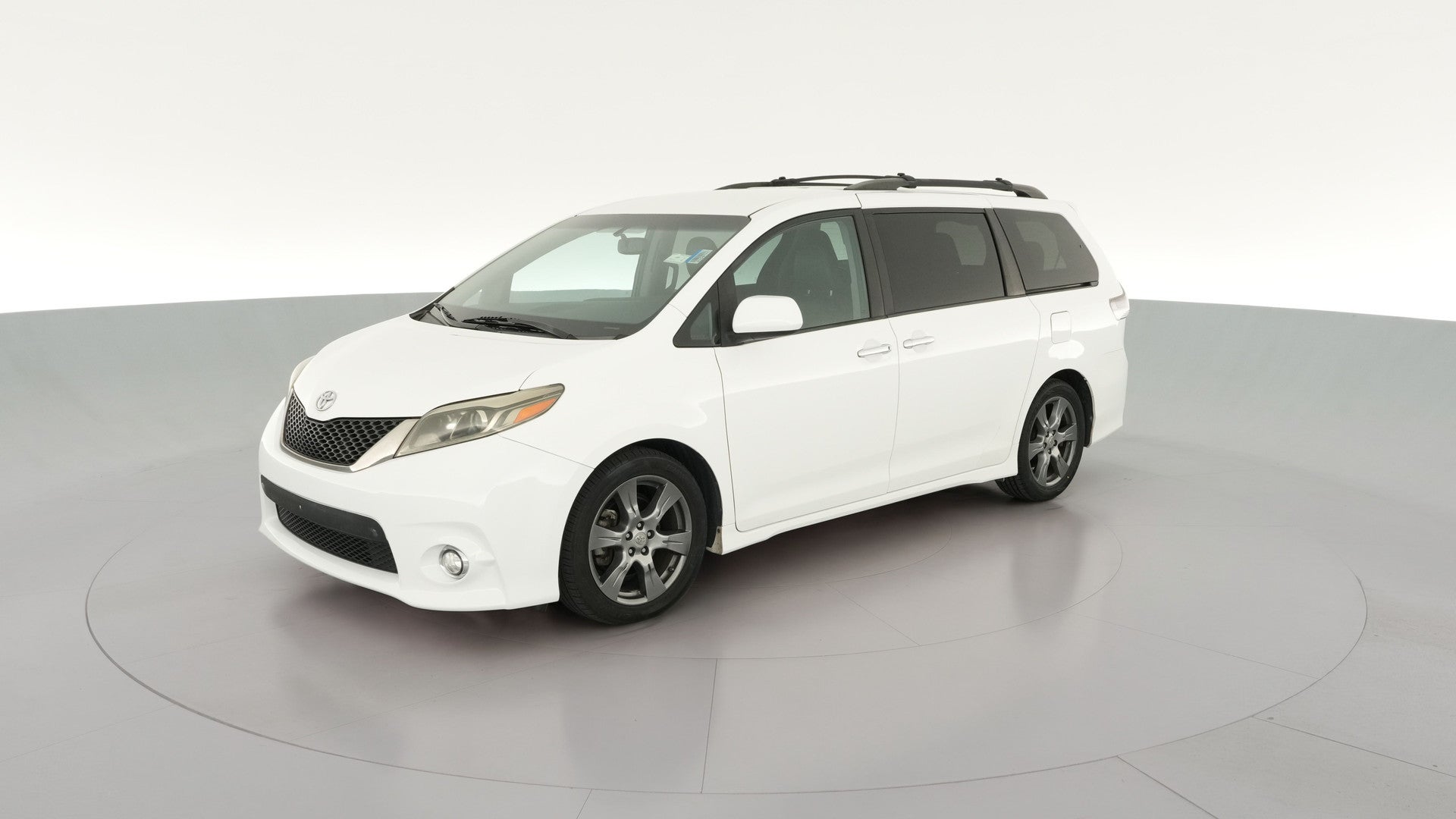 2017 Toyota Sienna vehicle photo