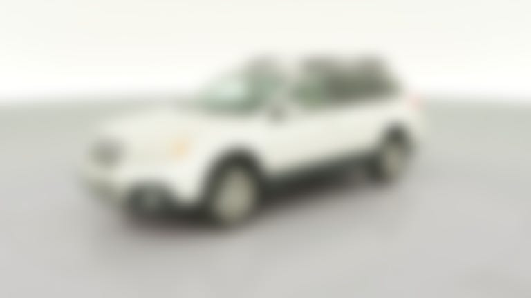 2013 Subaru Outback vehicle photo