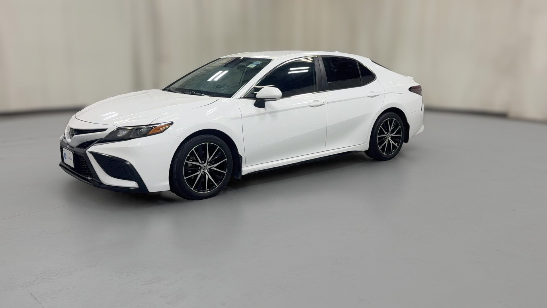 2023 Toyota Camry vehicle photo