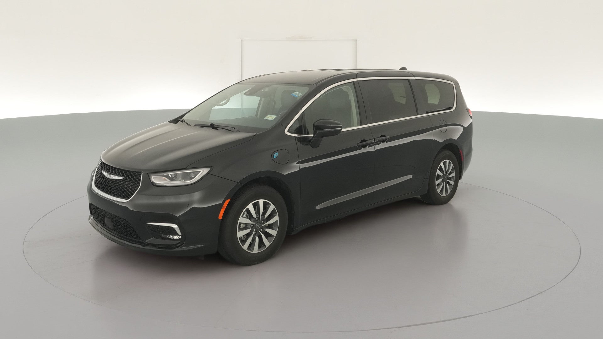 2022 Chrysler Pacifica Hybrid vehicle photo