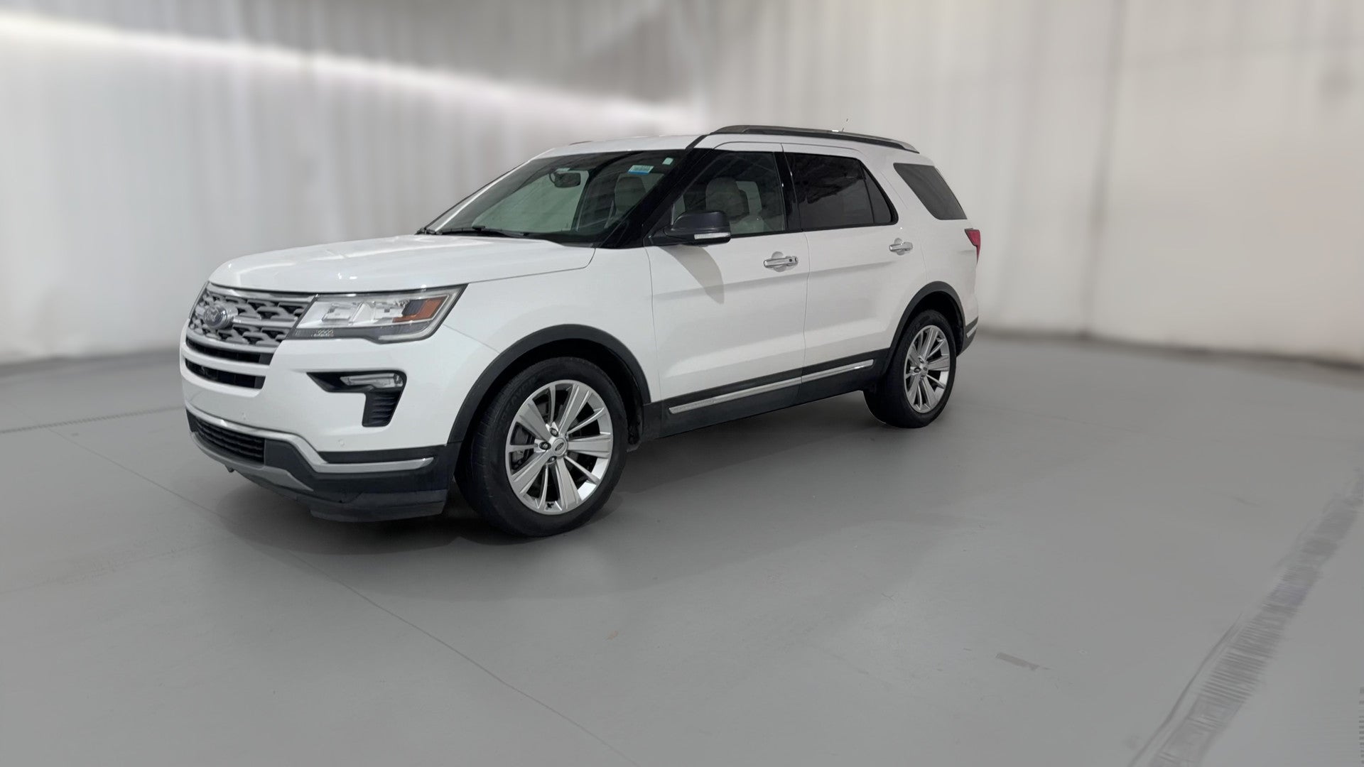 2018 Ford Explorer vehicle photo