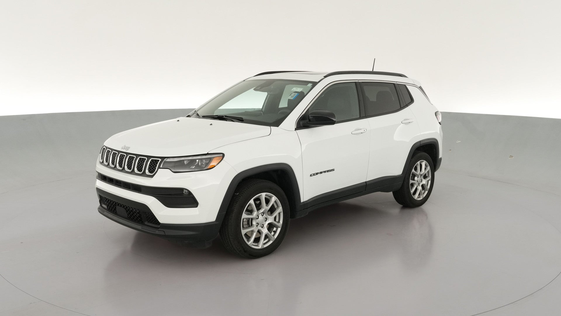 2024 Jeep Compass vehicle photo