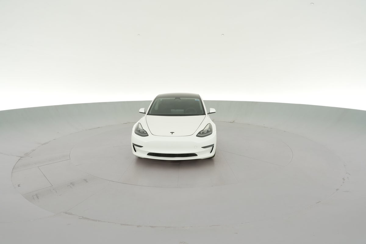 2021 Tesla Model 3 Standard Range Plus in White — 360° view 1