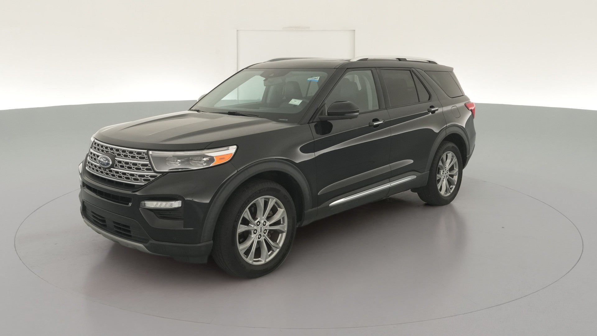 2021 Ford Explorer vehicle photo