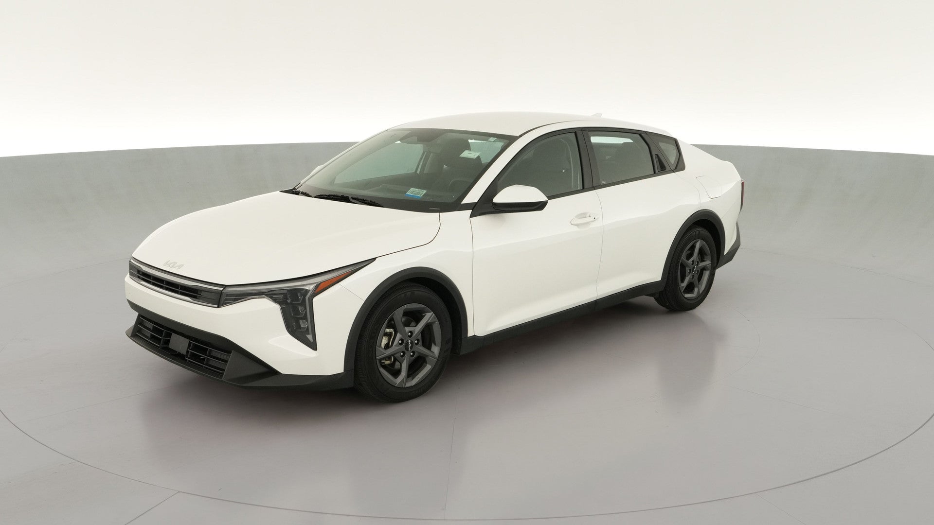 2025 Kia K4 vehicle photo