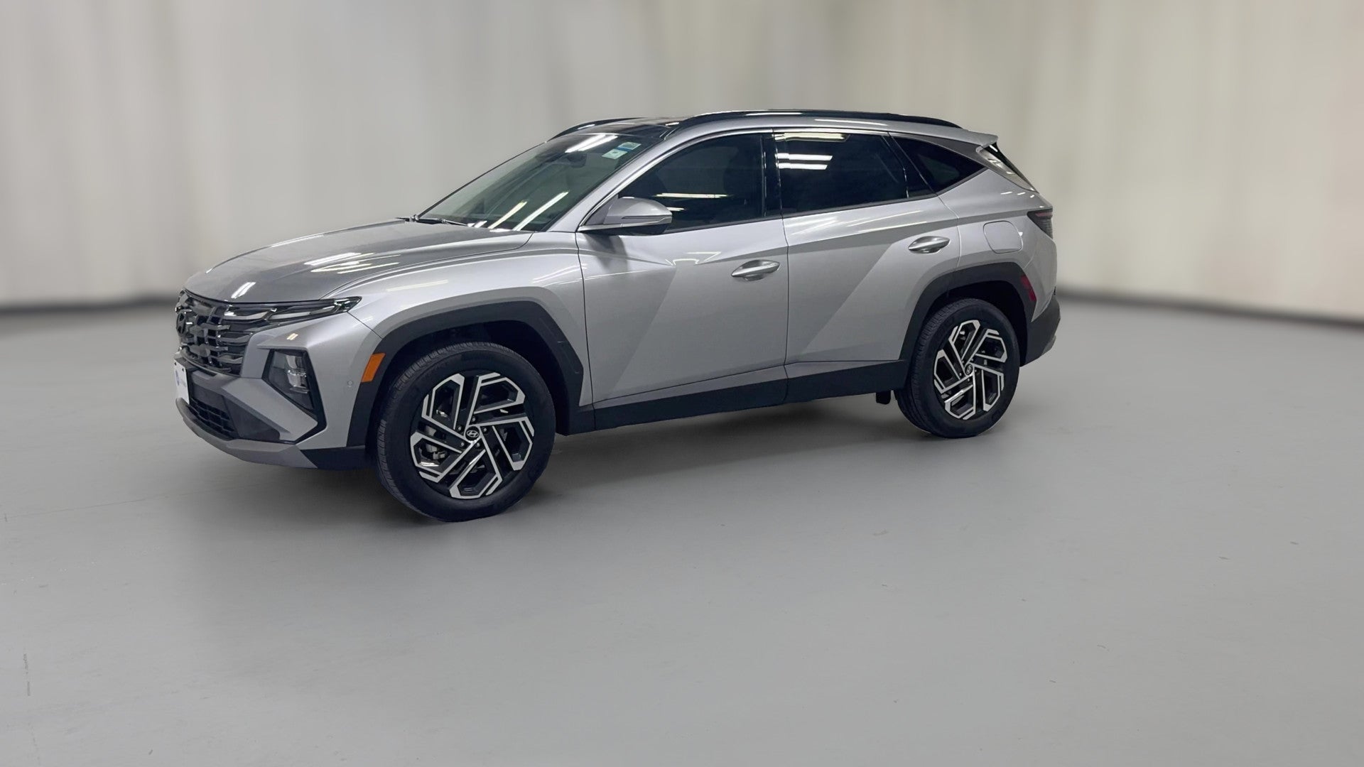 2026 Hyundai Tucson Hybrid vehicle photo