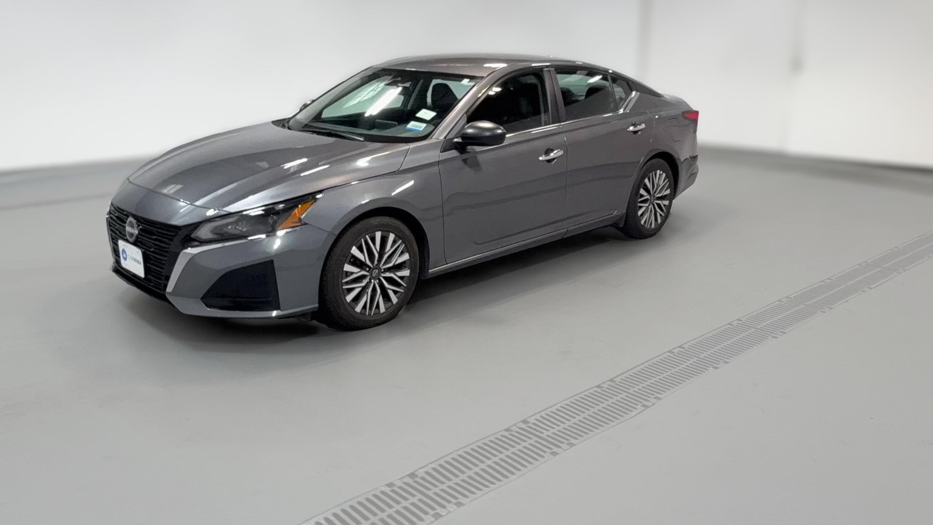 2025 Nissan Altima vehicle photo