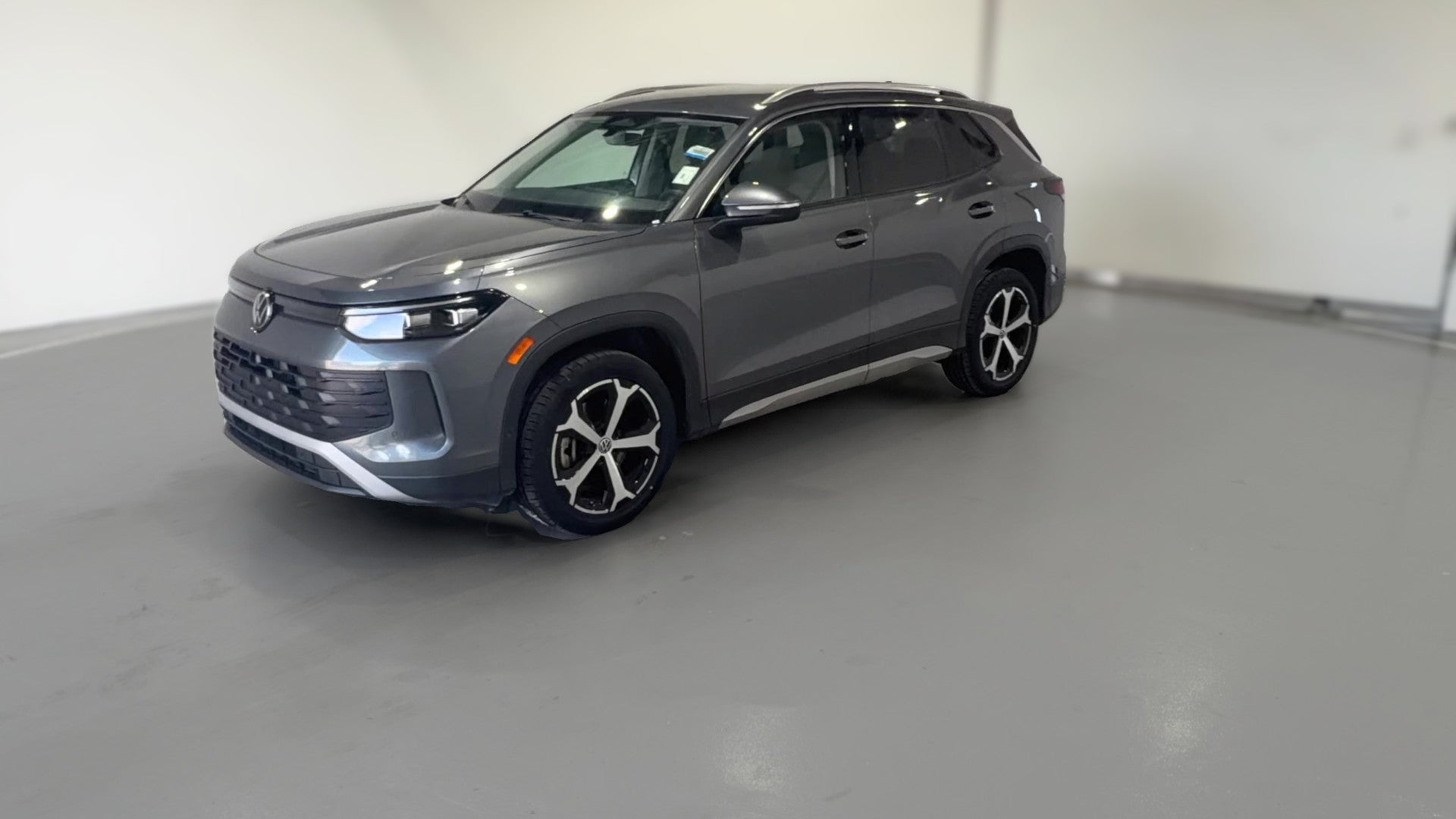 2026 Volkswagen Tiguan vehicle photo