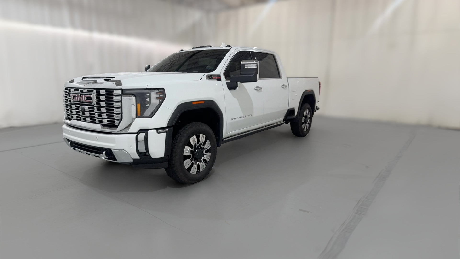 2026 GMC Sierra 2500 HD Crew Cab vehicle photo
