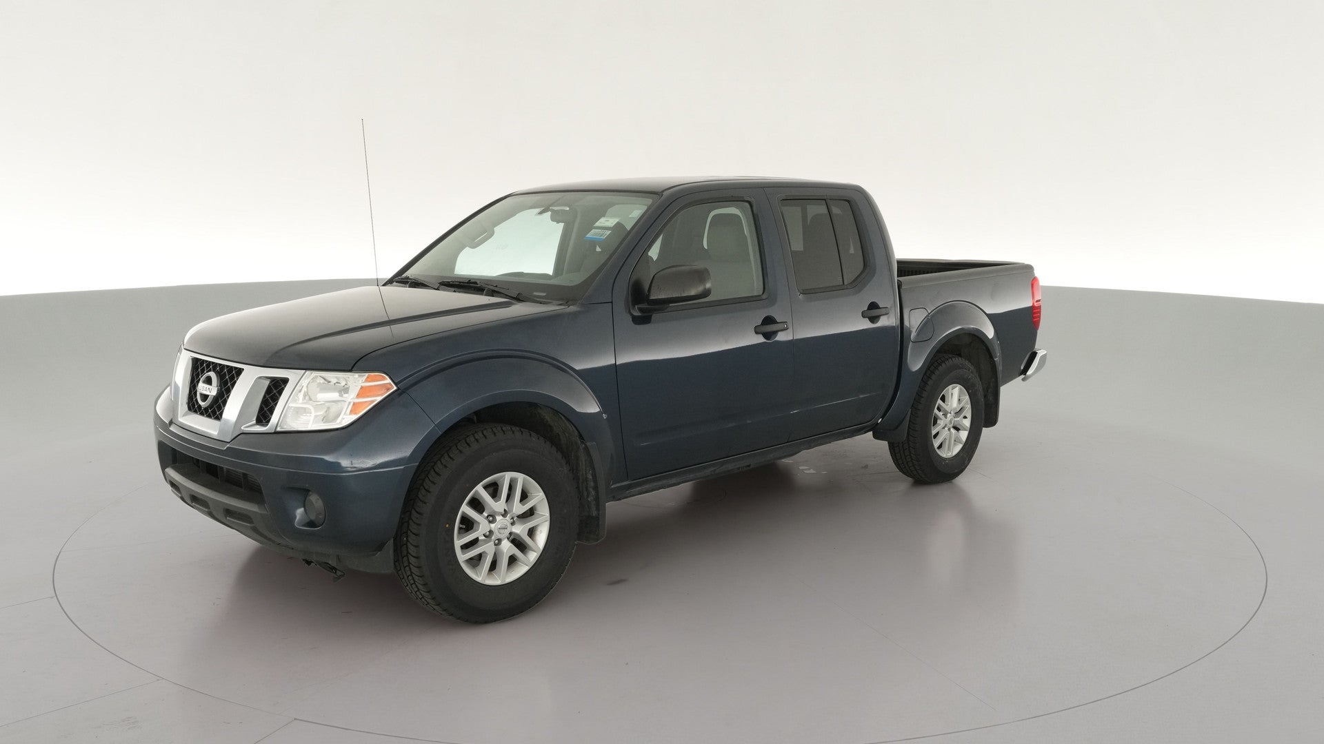 2019 Nissan Frontier Crew Cab vehicle photo