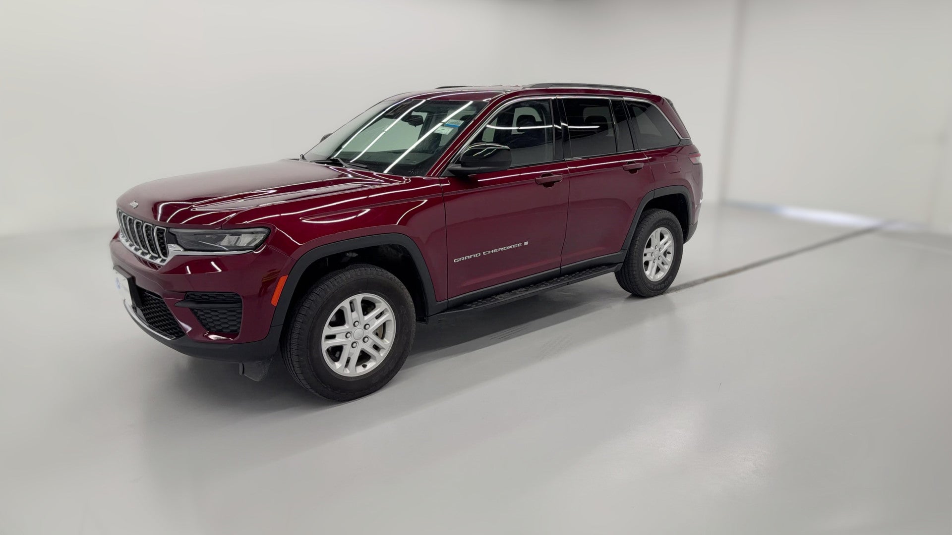 2023 Jeep Grand Cherokee vehicle photo